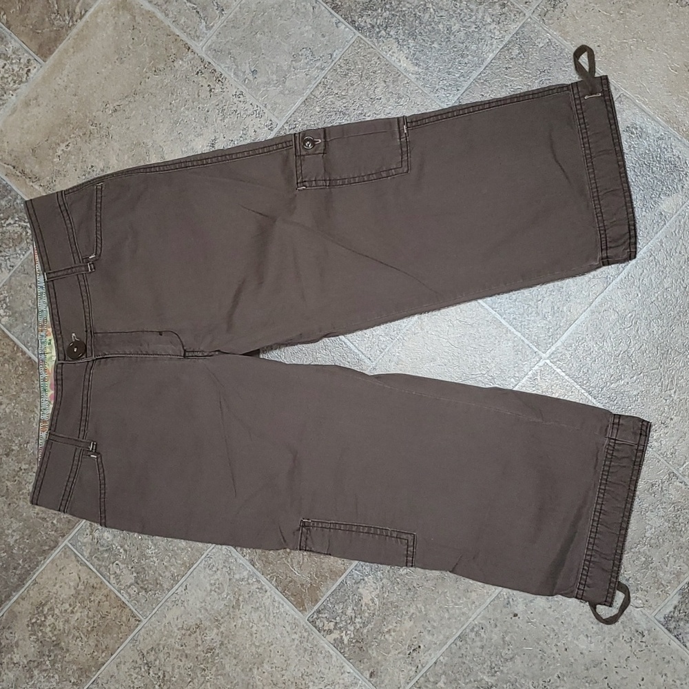 Levi's Khaki Cargo Cropped Pants